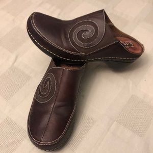 Women’s Size 8 L’Artiste Spring Step Clog